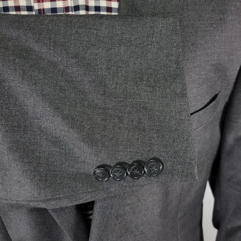 JOS A‎ BANK Men's Sport Coat Blazer Two Button Gray Wool SLIM FIT Sz 44S